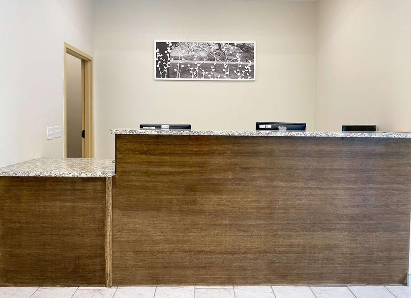 Front desk Photo