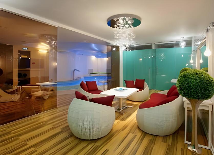 Lounge Photo