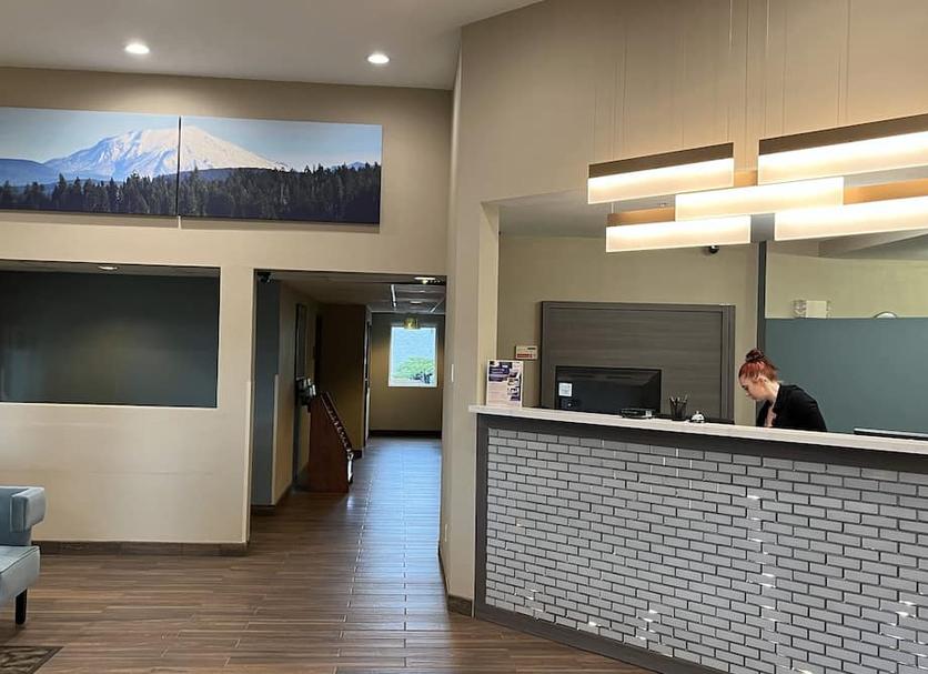 Front desk Photo