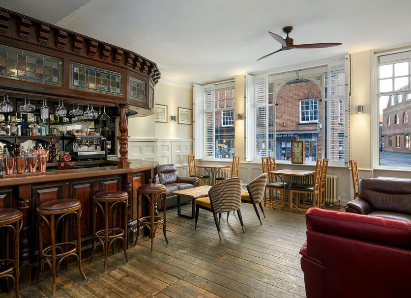 Bar Photo