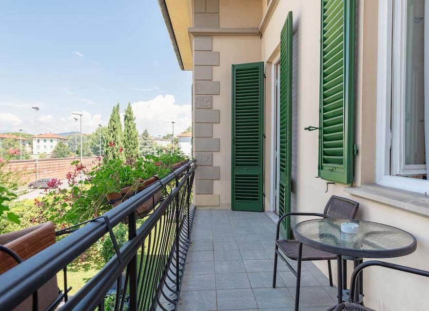 Balcony Photo