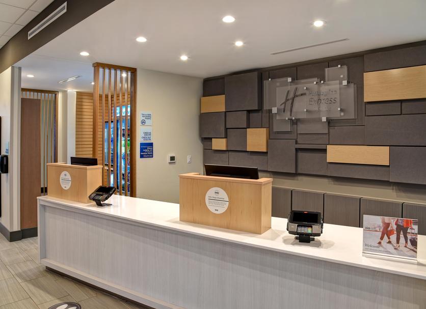 Front desk Photo