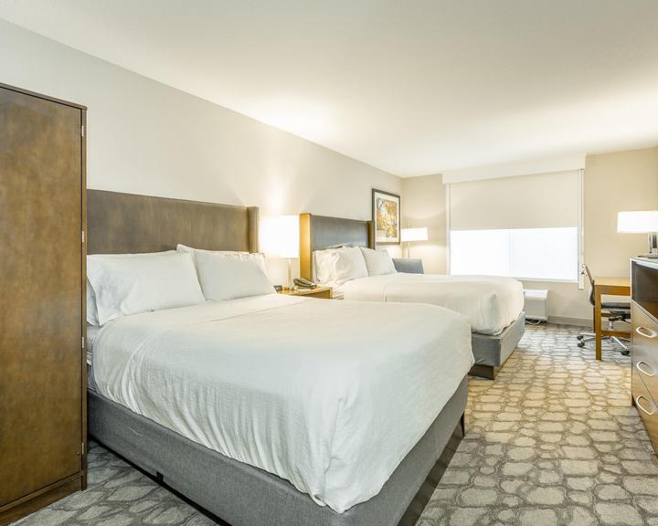 hotels in commerce ga with jacuzzi in room
