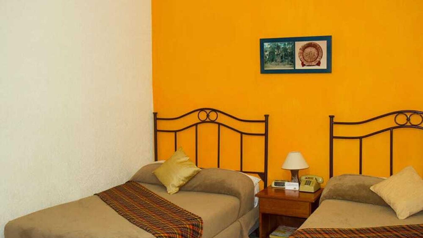 Hotel Casa Flores De Tikal