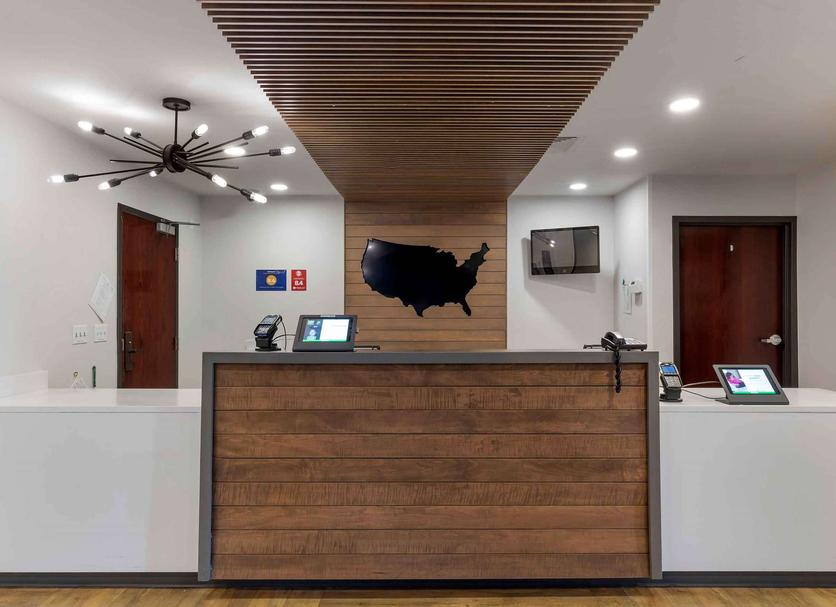 Front desk Photo