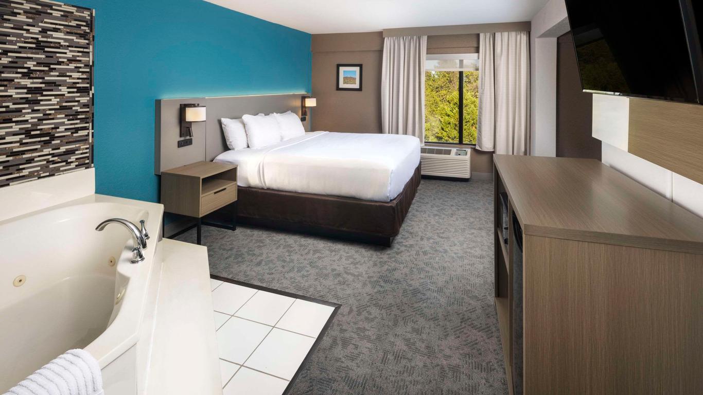 Comfort Inn and Suites Dahlonega University Area