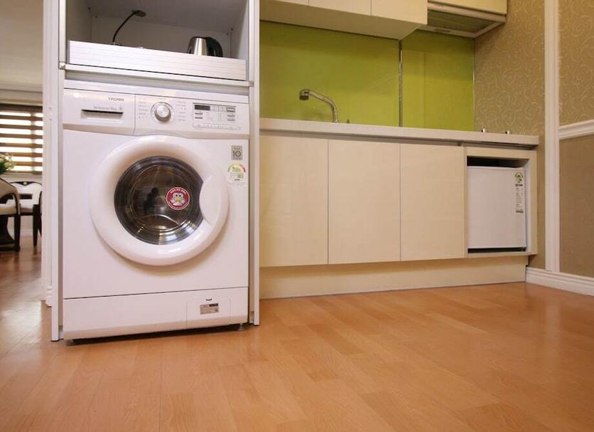 Laundry facility Photo