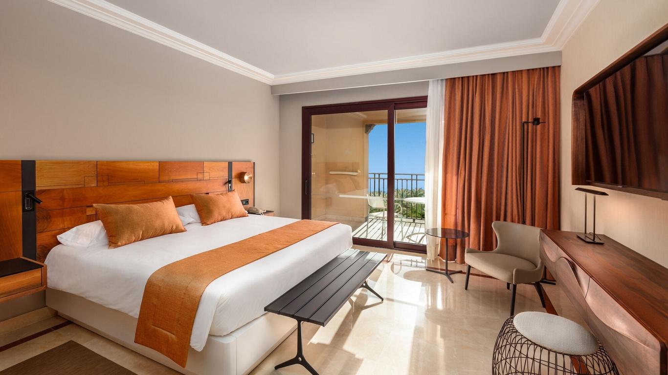 Unique Club at Lopesan Costa Meloneras Resort