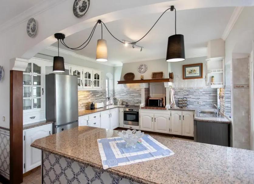 Kitchen Photo
