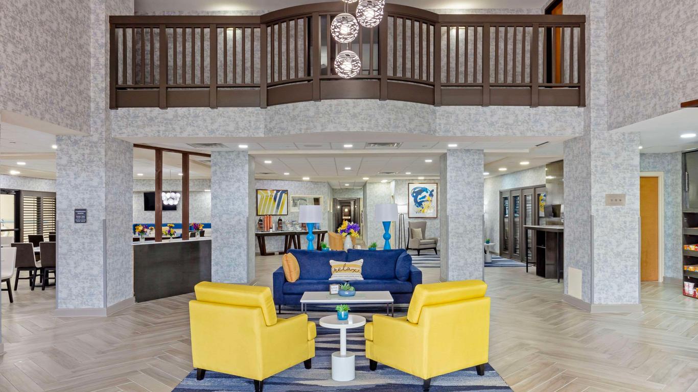 Comfort Inn and Suites Greenville Near Convention Center