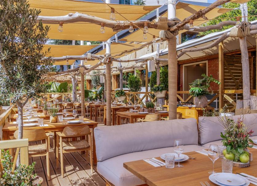 Restaurant Photo
