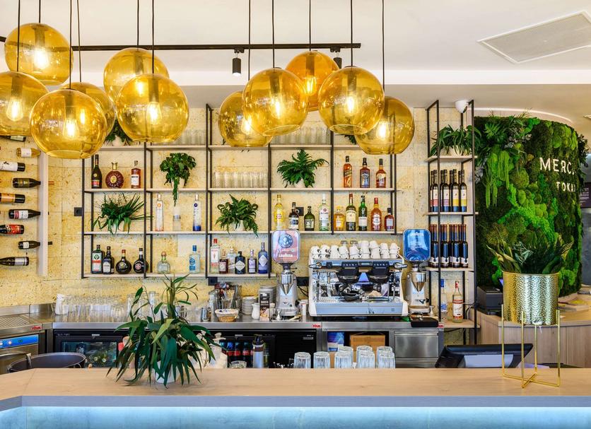 Bar Photo