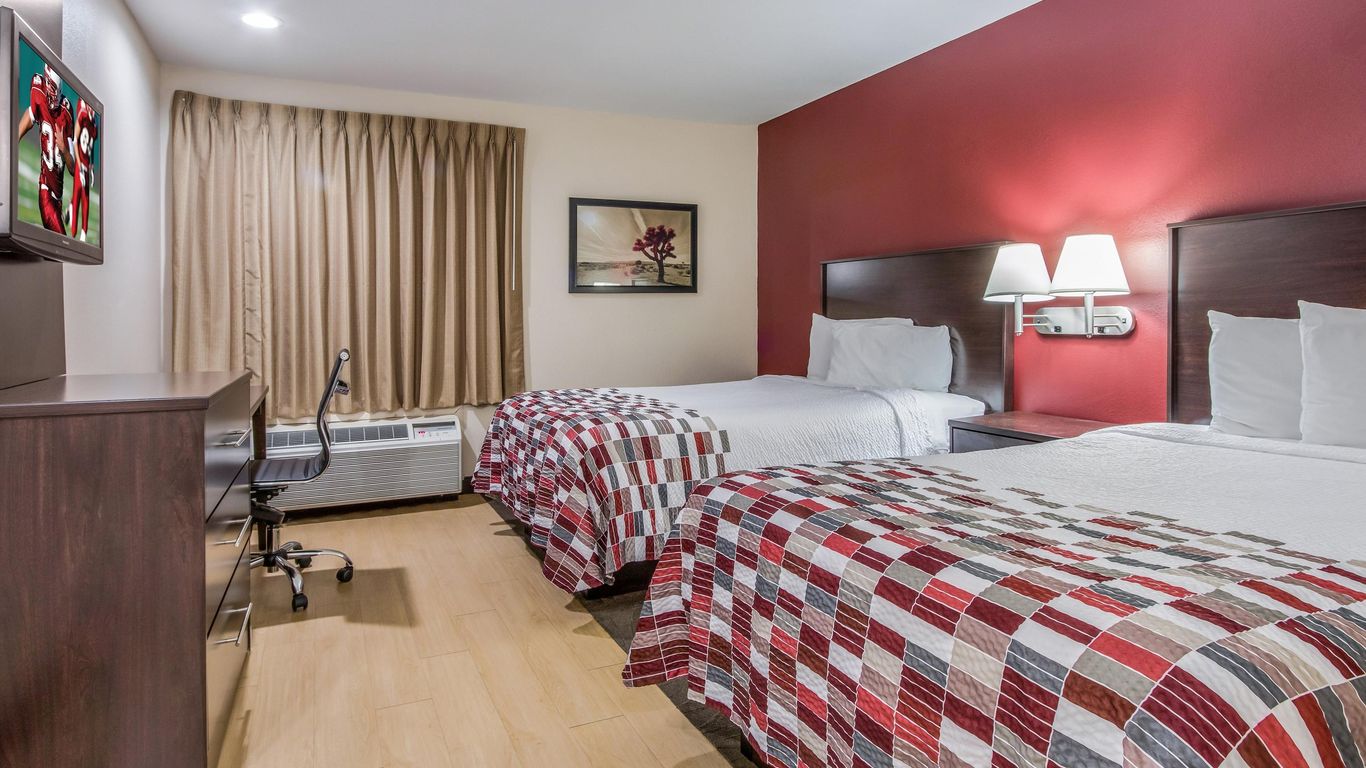 Red Roof Inn Grand Junction 59 8 5 Grand Junction Hotel Deals Reviews Kayak