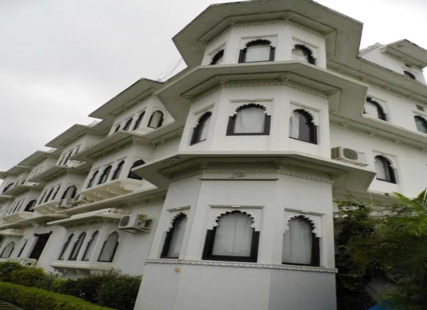 Building Photo