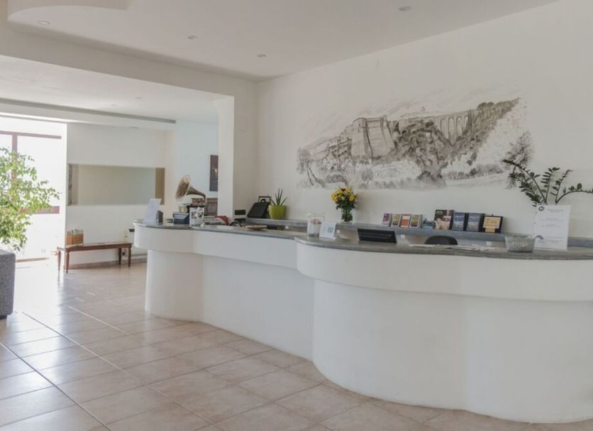 Front desk Photo
