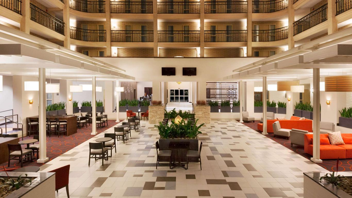 Embassy Suites Baton Rouge