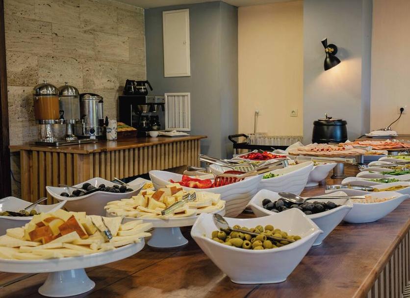 Buffet Photo