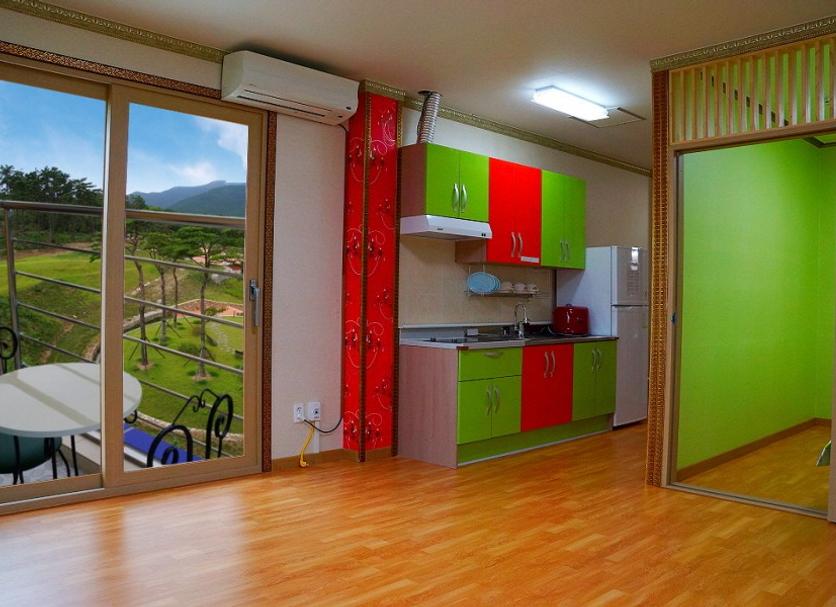 Kitchen Photo