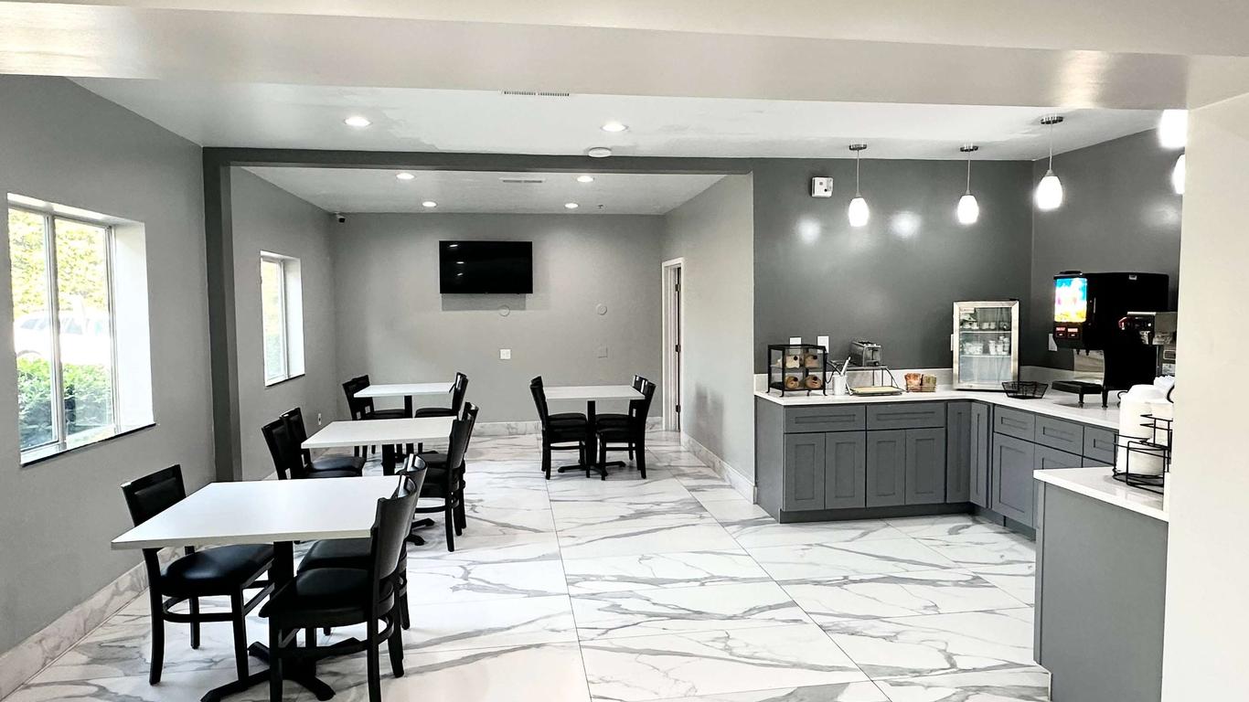 Ramada by Wyndham Lithia Springs Atlanta