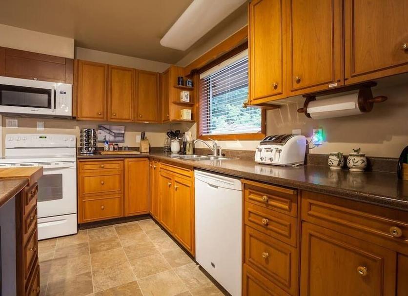 Kitchen Photo