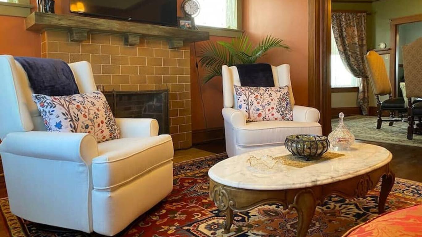 The Edmond an 1887 Arts & Crafts gem