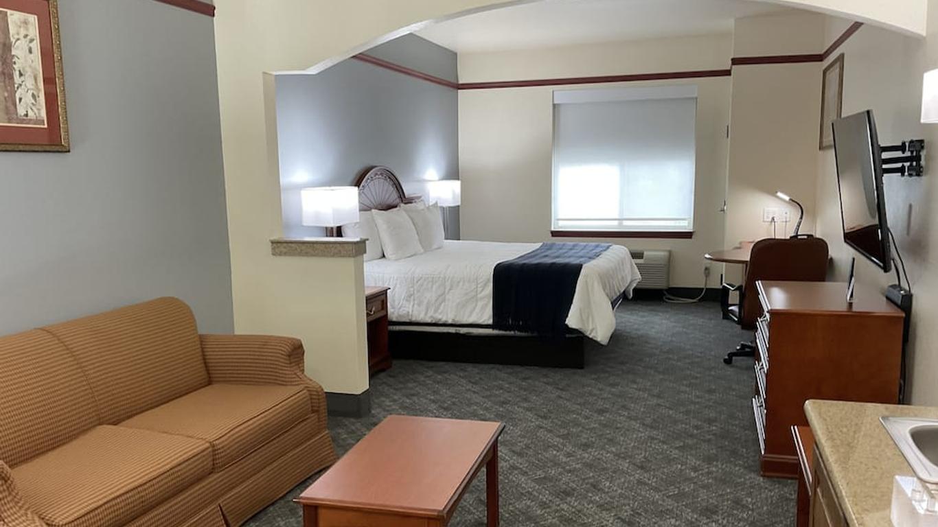 Budget Host Inn and Suites Cameron