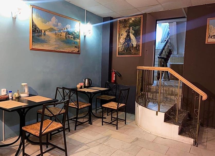 Restaurant Photo