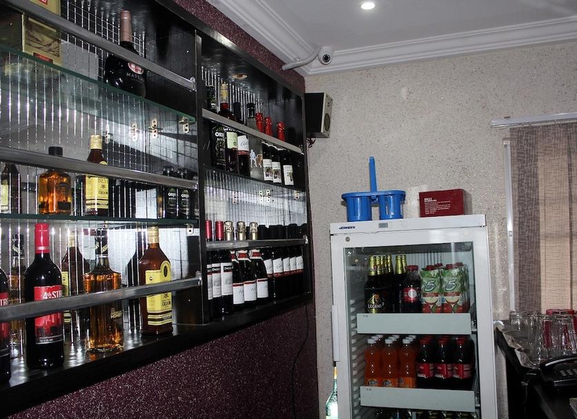 Bar Photo