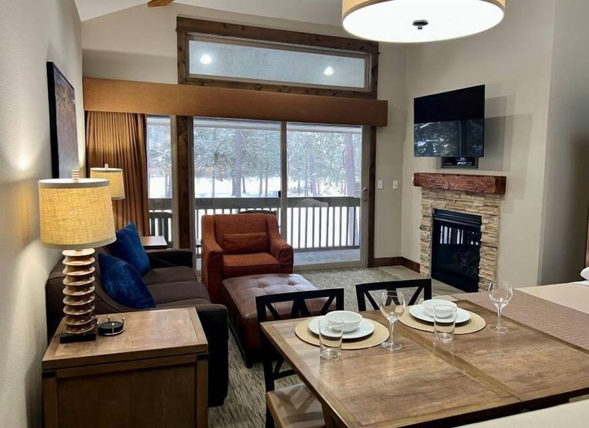 Dining room Photo