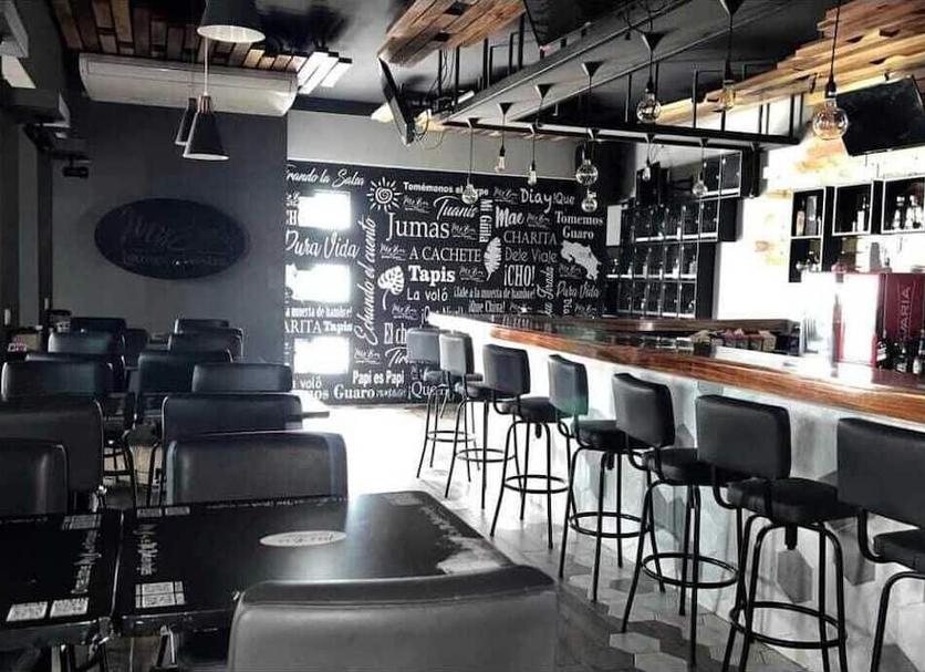 Bar Photo