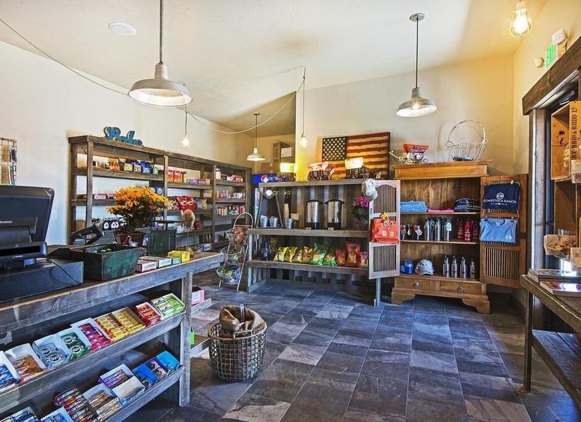 Shop Photo