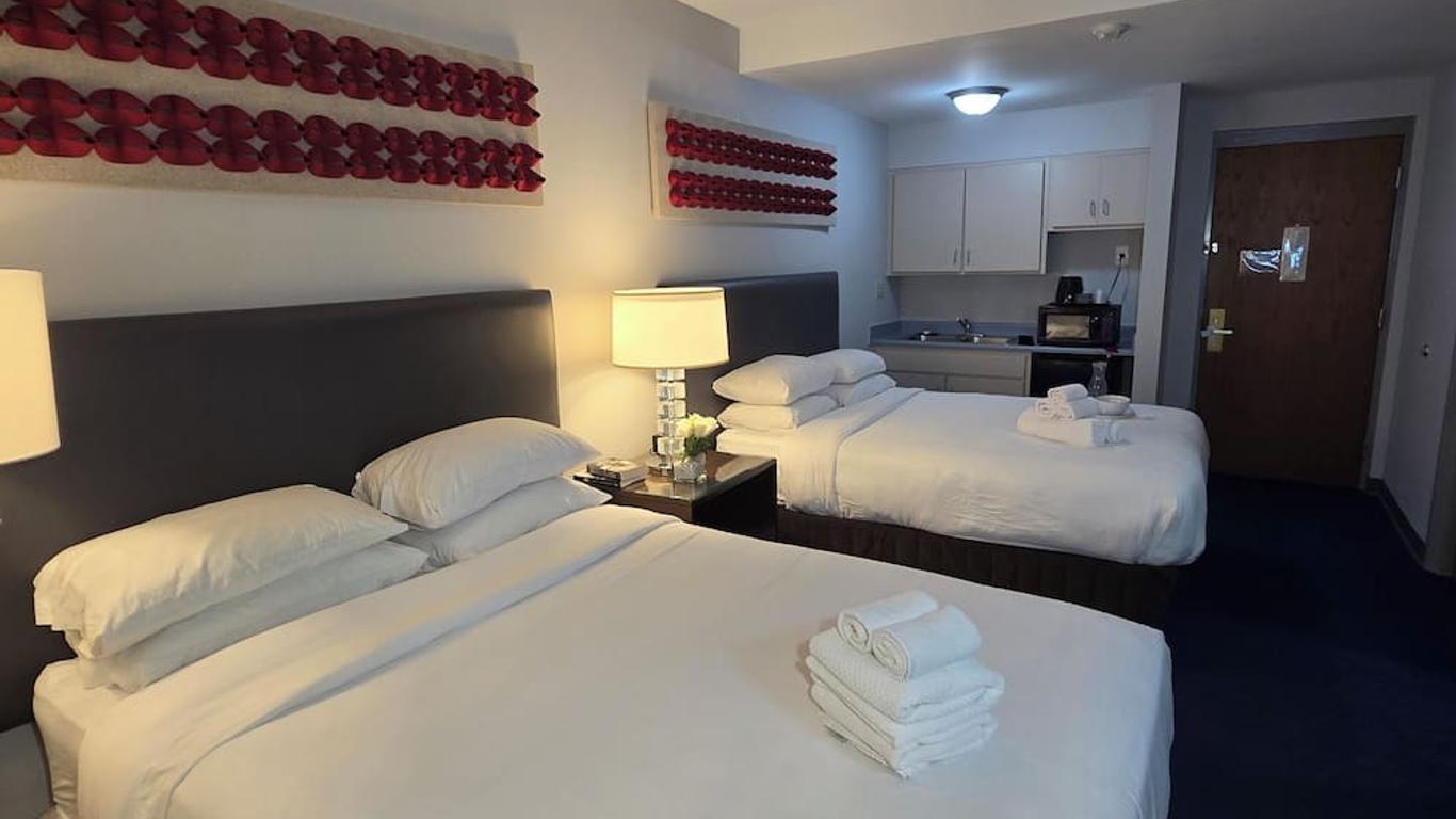 Illini Inn & Suites