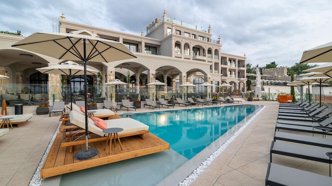 Villa Chinka by Astor Garden Hotel