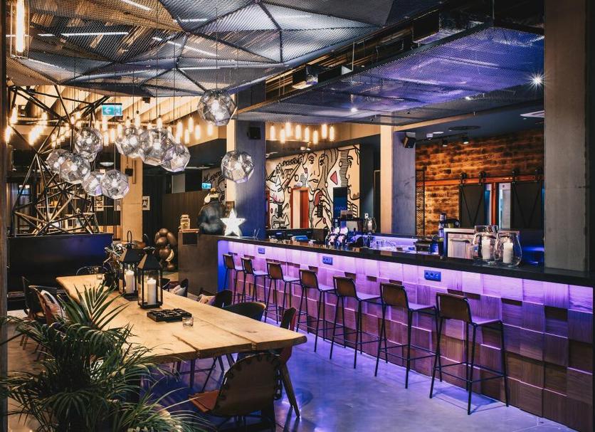 Bar Photo