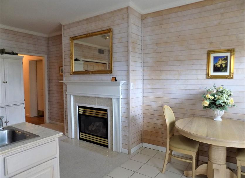 Dining room Photo