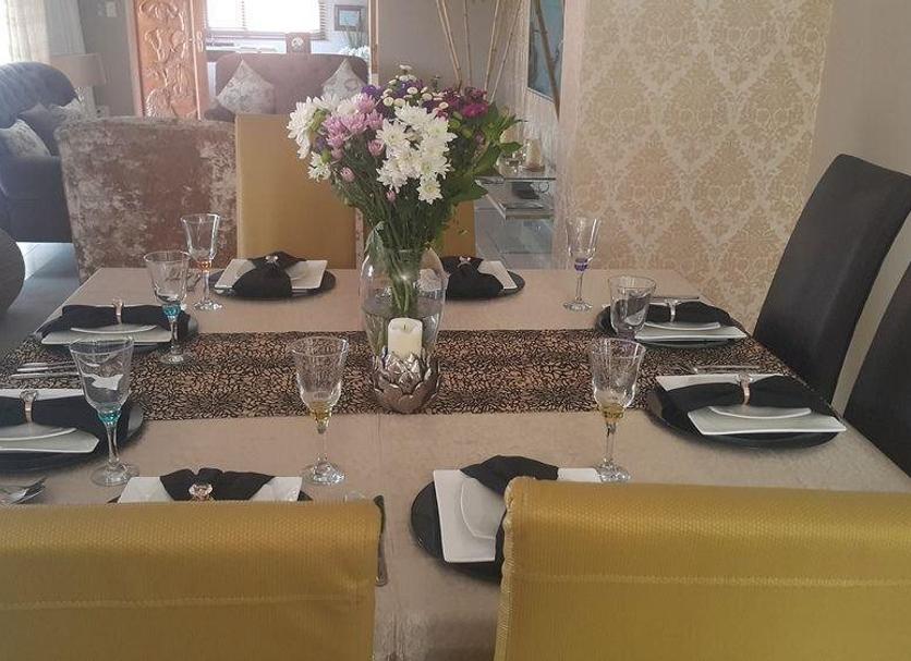 Dining room Photo