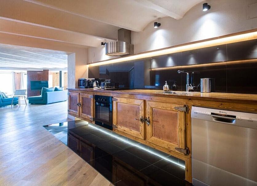 Kitchen Photo