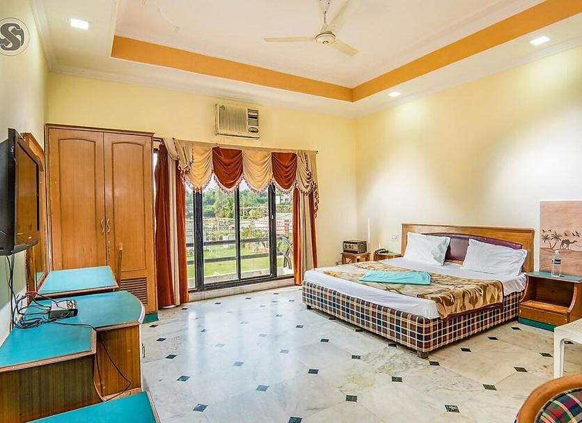 Bedroom Photo