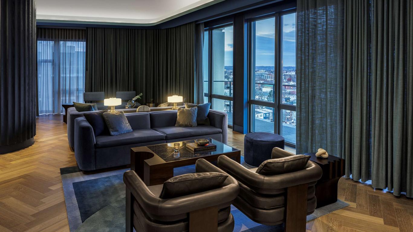 The Morrow Washington DC, Curio Collection by Hilton