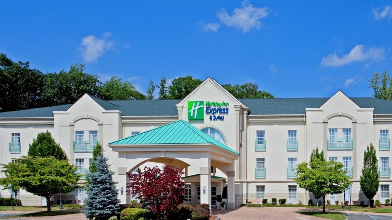 Holiday Inn Express & Suites Mount Arlington-Rockaway Area