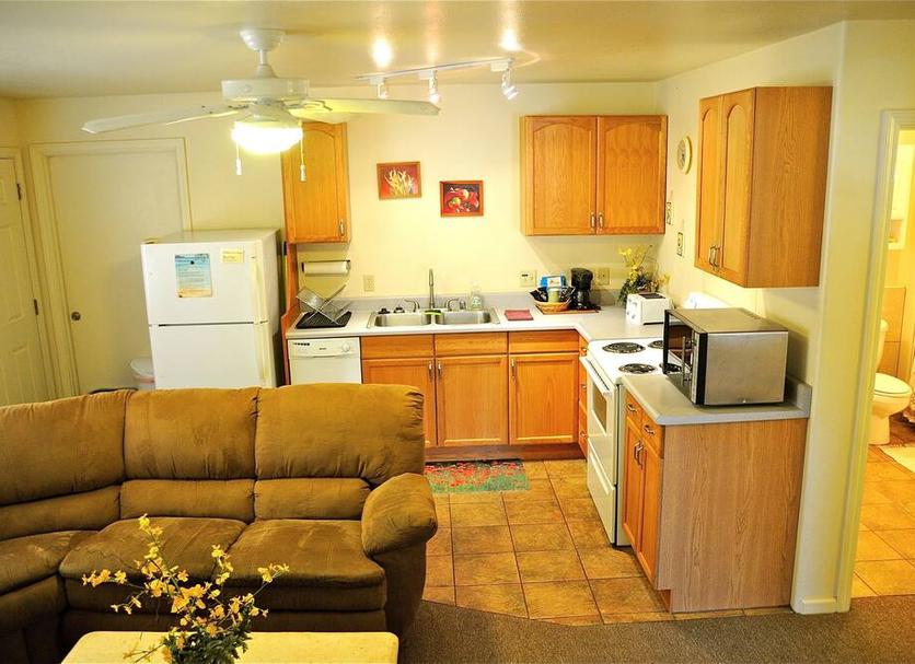 Kitchen Photo