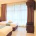Sun Inns Hotel Kopkastam Kelana Jaya in Petaling Jaya twin guest room with curtain-covered window