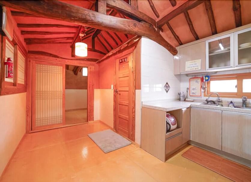 Kitchen Photo