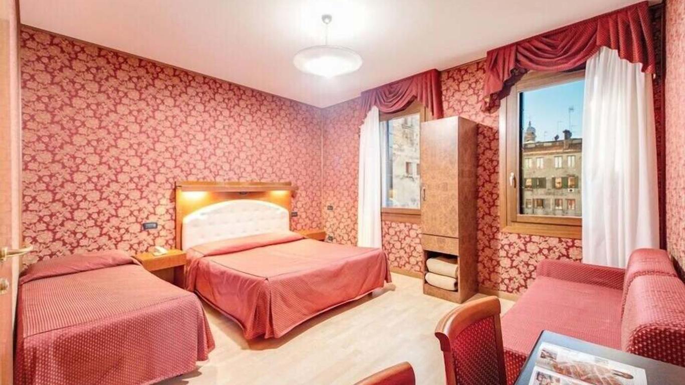 Atlantide Hotel
