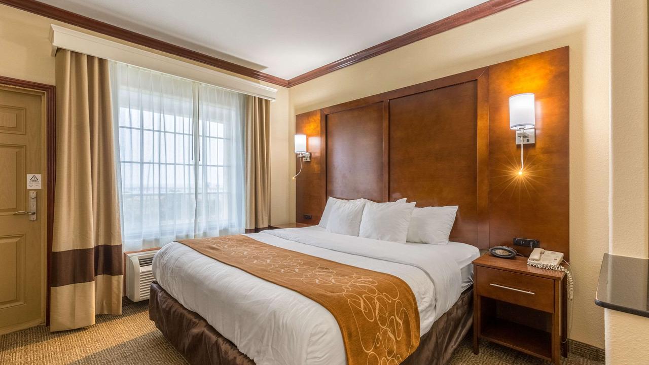 Comfort Suites Galveston from 69. Galveston Hotel Deals & Reviews KAYAK