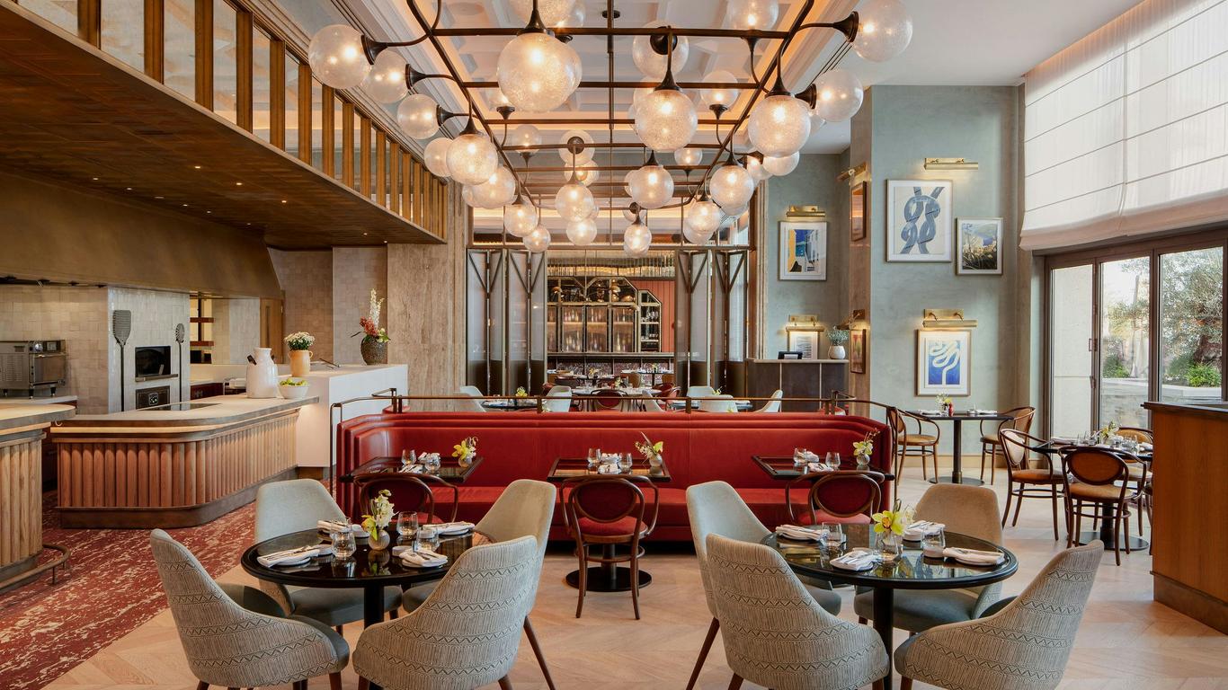 Four Seasons Resort and Residences at The Pearl - Qatar