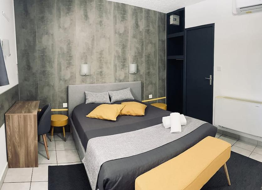 Bedroom Photo