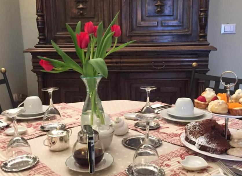Dining room Photo
