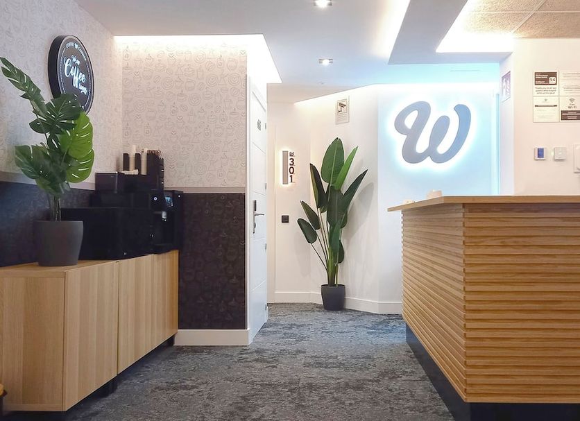 Front desk Photo