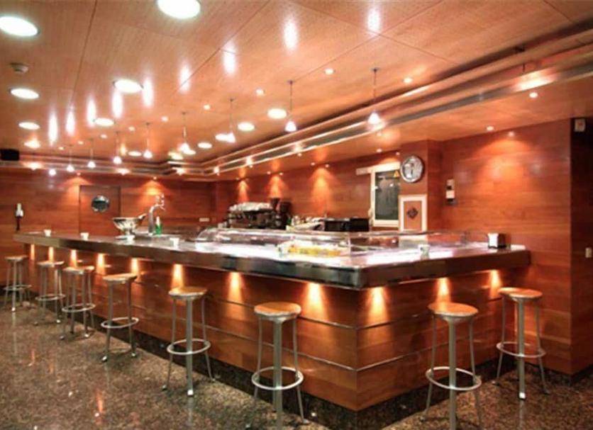 Bar Photo